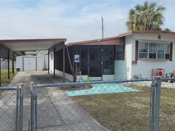 2103 Shady Cove Dr, Holiday, FL 34691