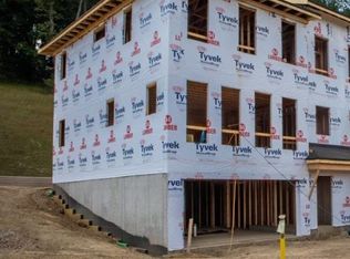 408 Walnut St #A, Pittsburgh, PA 15210