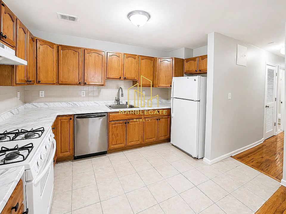 1st image of 531 S 18th St #22E