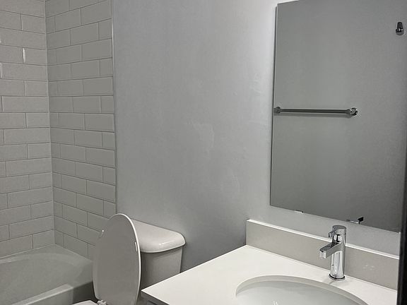 3rd image of 240 Water St W #104