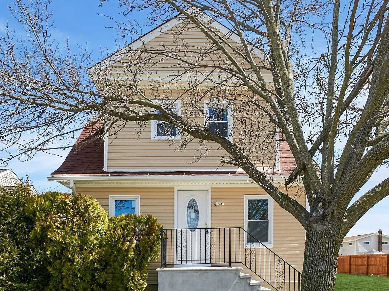 573 Miller Ave, Freeport, NY 11520 Zillow