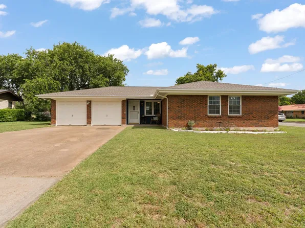 1200 Lynnwood Dr, Cleburne, TX 76033