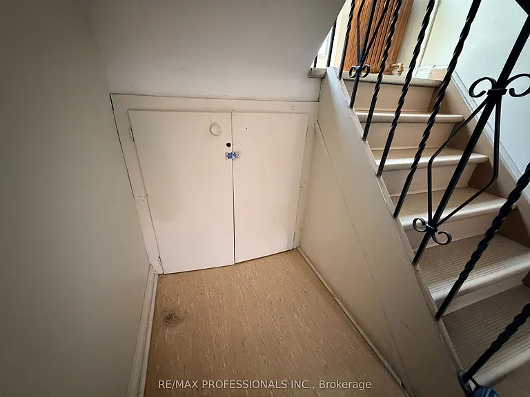 32 Heman St #3 — Photo 20