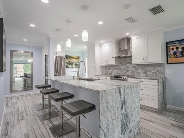 1166 6th Ave APT D2, Vero Beach, FL 32960