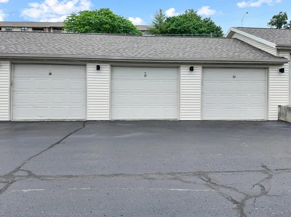 351 S Wildwood Drive #9-4 BLDG 9, Branson, MO 65616