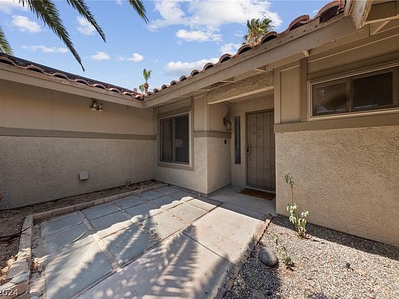 4th image of 4078 Montoya Ave