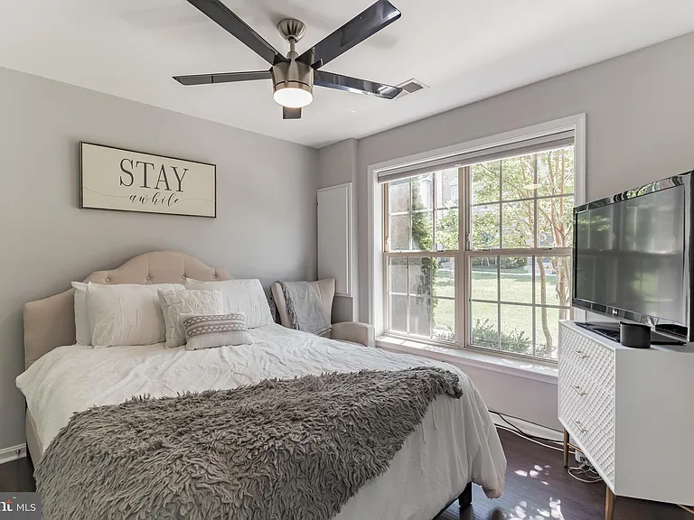 2531 Standifer Pl — Photo 6