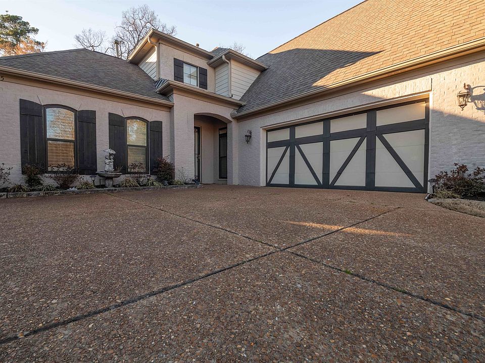 1st image of 3085 Walker Springs Dr