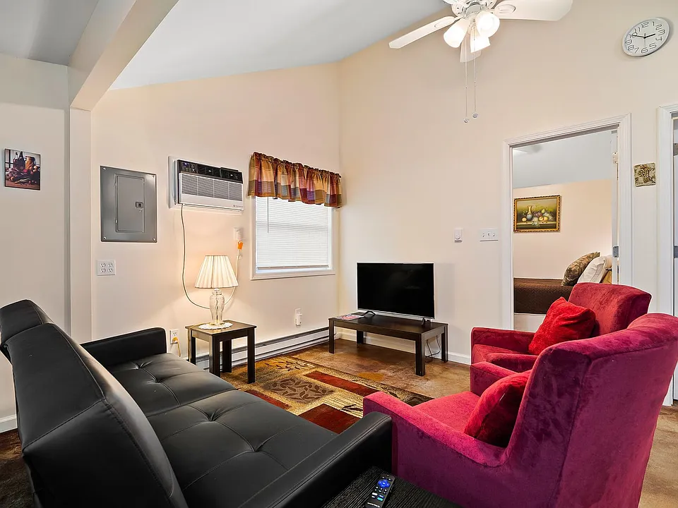 5736 Lake Rd E #ID1593877P