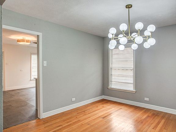 3rd image of 3233 Colgate Ave