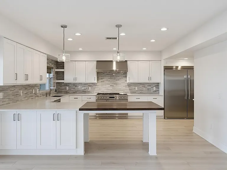 24 Adalia Ave — Photo 17