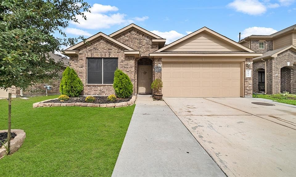 1st image of 15475 Sicomoro Viejo Street