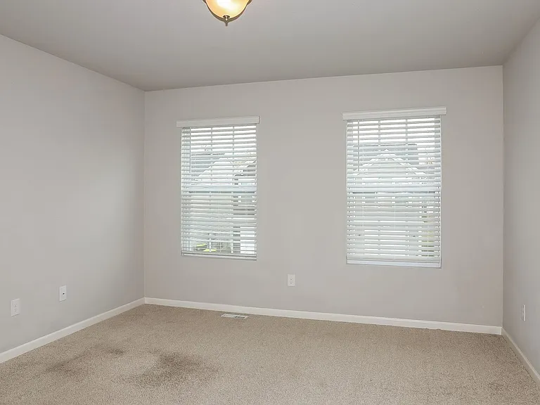 1304 Timber Hollow Ct — Photo 11
