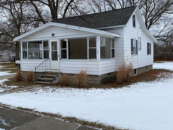 2nd image of 1542 Ducey Ave