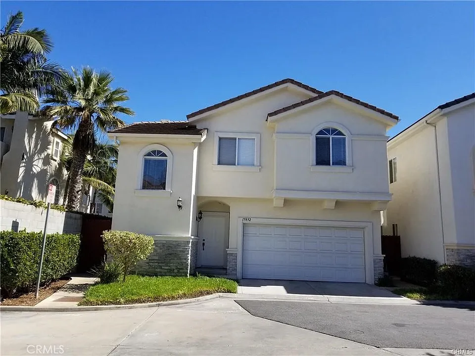 15892 Ocean Ln