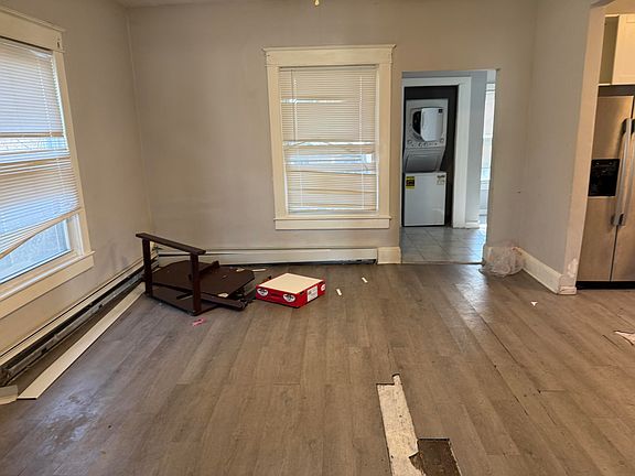 5th image of 306 Clayton St