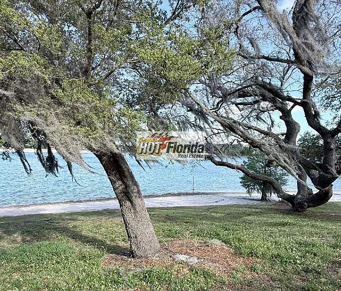 1420 US Highway 27 N — Photo 23