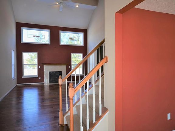 4th image of 278 Northwoods Ave