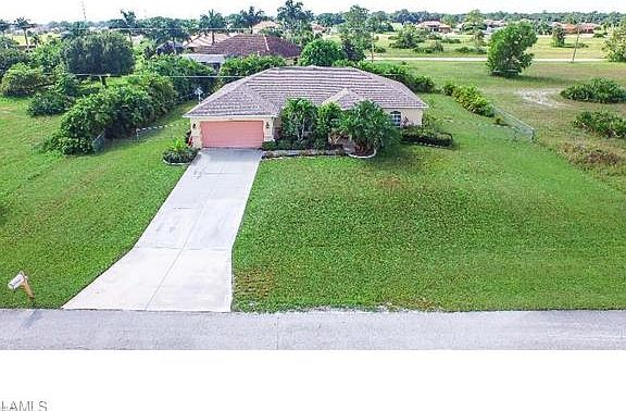 3rd image of 2500 NW 21st St