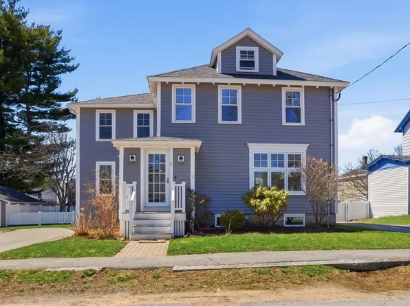7 Sanborn Ter, Amesbury, MA 01913