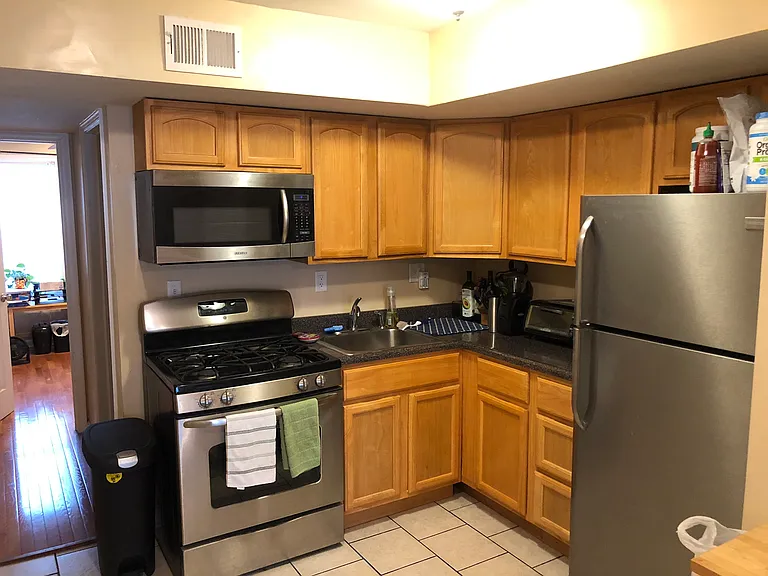 4931 Locust St #2 — Photo 7
