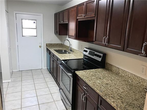 2nd image of 725 Northlake 8 Blvd