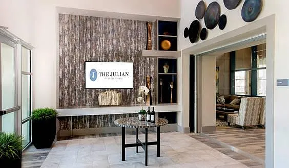 The Julian at South Pointe — Photo 10