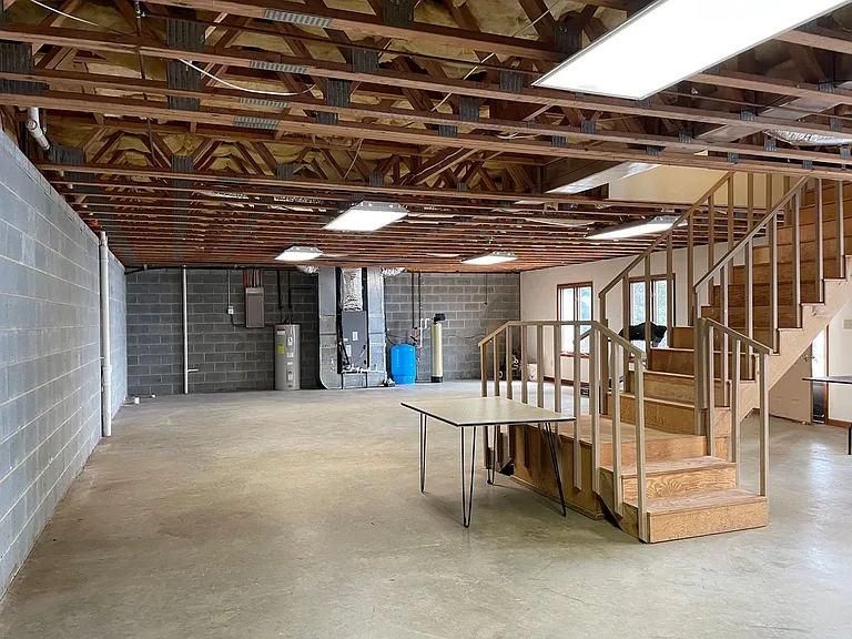 8966 Holdsclaw Rd — Photo 27