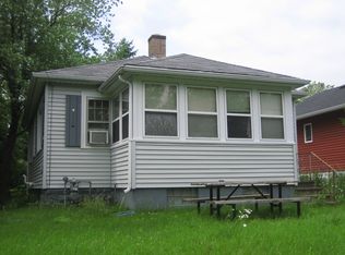 1217 Lincoln Park Dr, Duluth, MN 55806