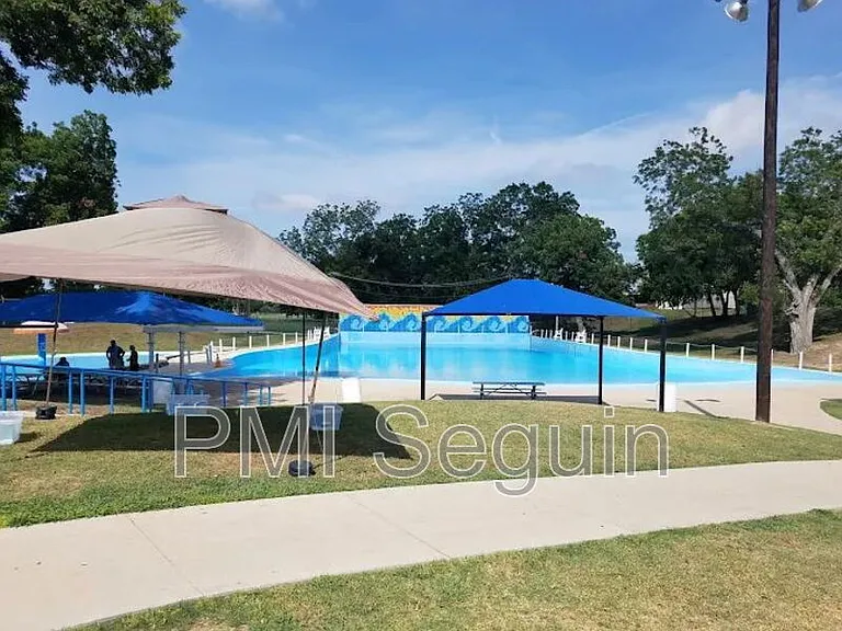809 Riviera Ct — Photo 25