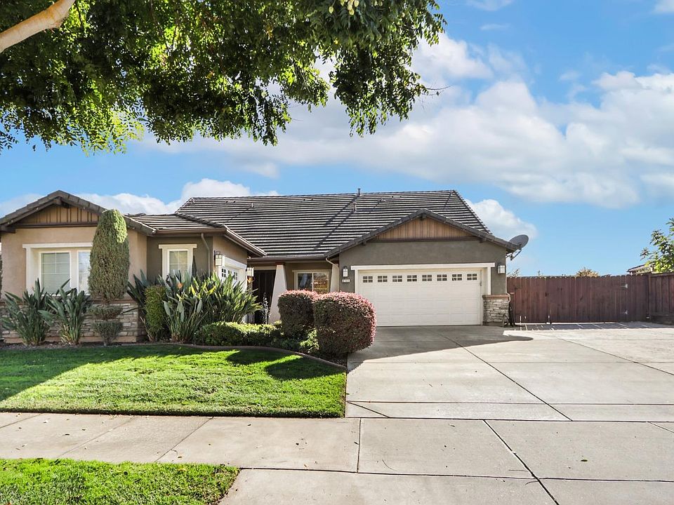 1st image of 2131 Palomino Way