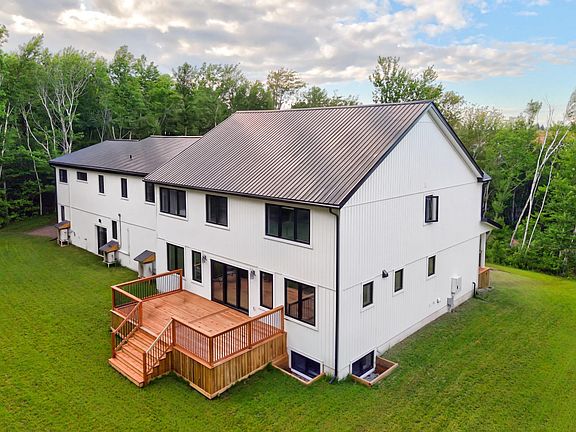 2nd image of 1685 Kingston Rd