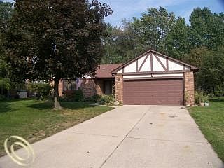 2nd image of 18682 Canterbury Dr