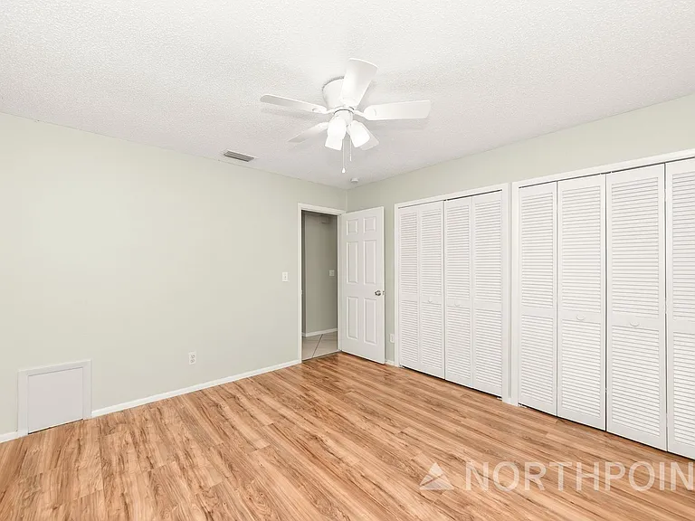 1215 39th St W — Photo 11