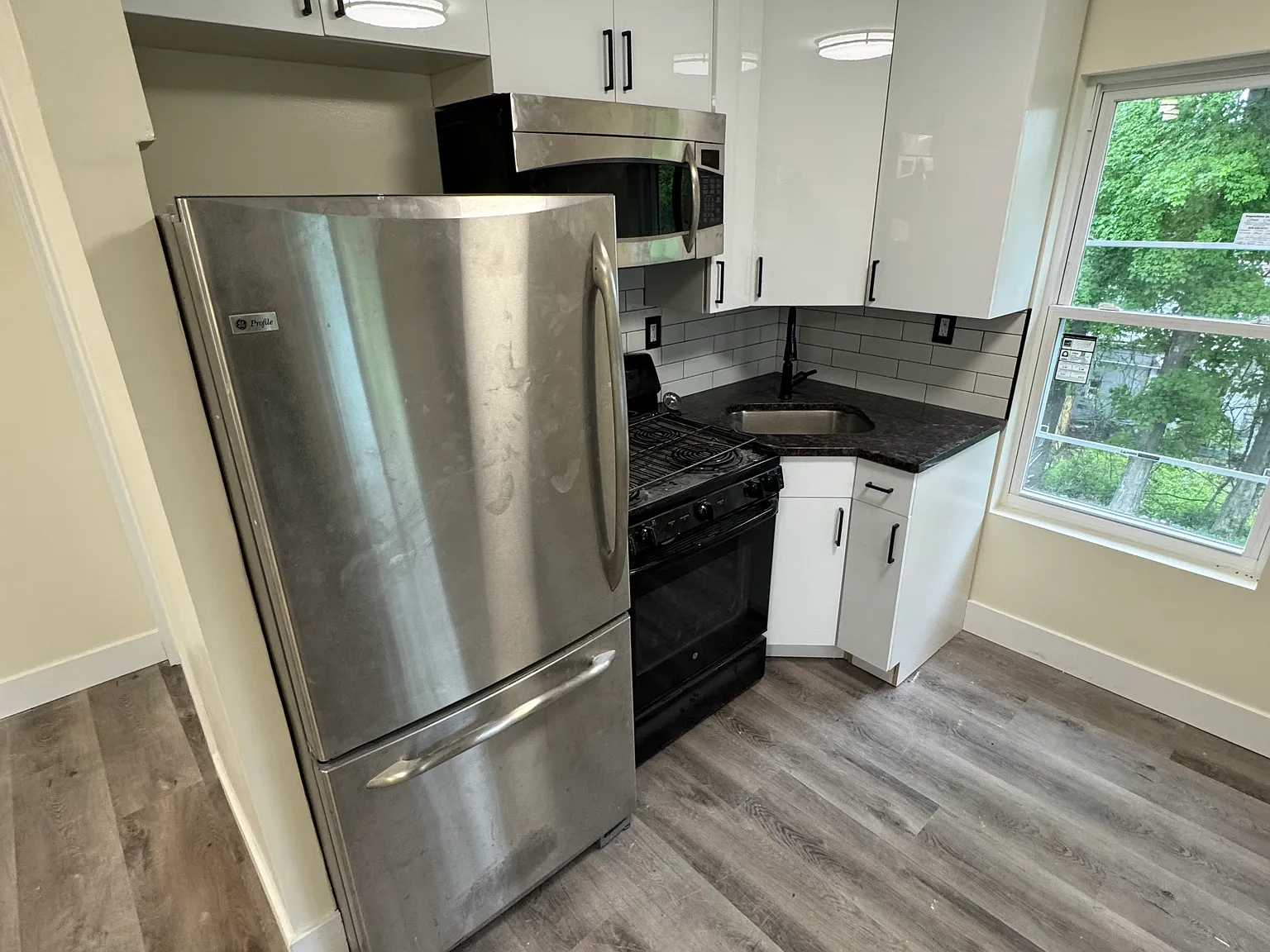 2 bed, $1,600 — Photo 2