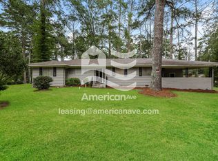 1938 Camellia Ln, Jackson, MS 39204