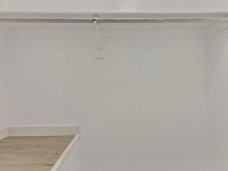 736 S Farmer Ave — Photo 14