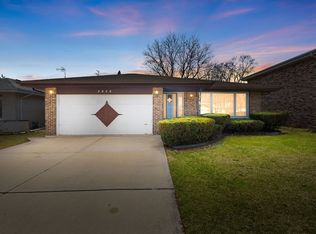 6743 W 89th Pl, Oak Lawn, IL 60453