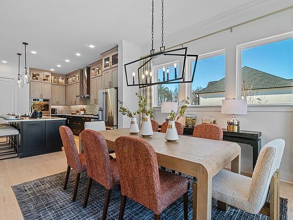 The Emilia - Dining Room