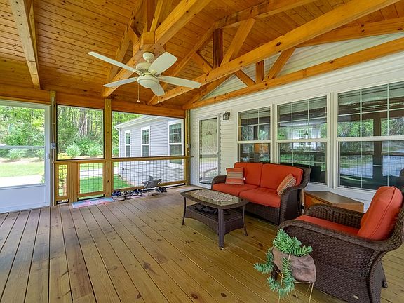 4th image of 104/102 Pleasant Valley Ln