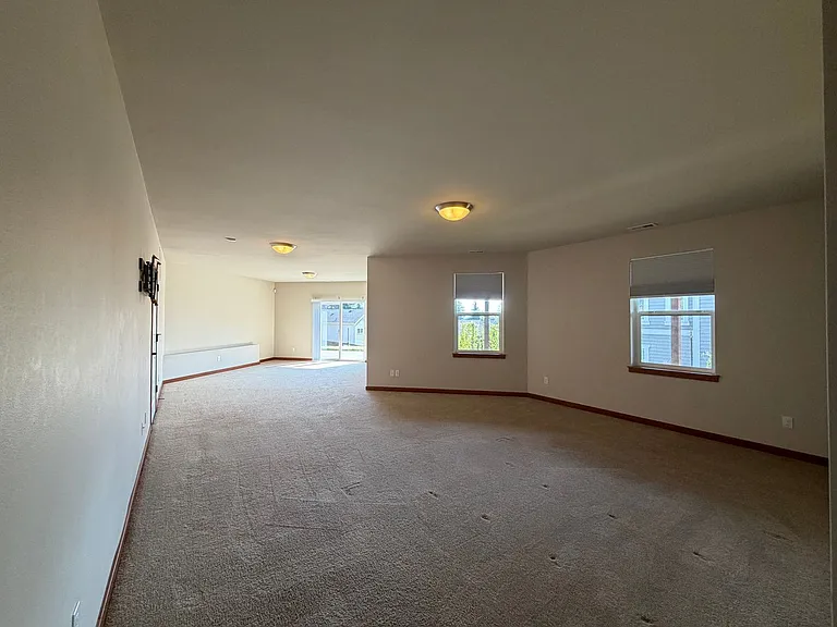8212 72nd Pl NE — Photo 24