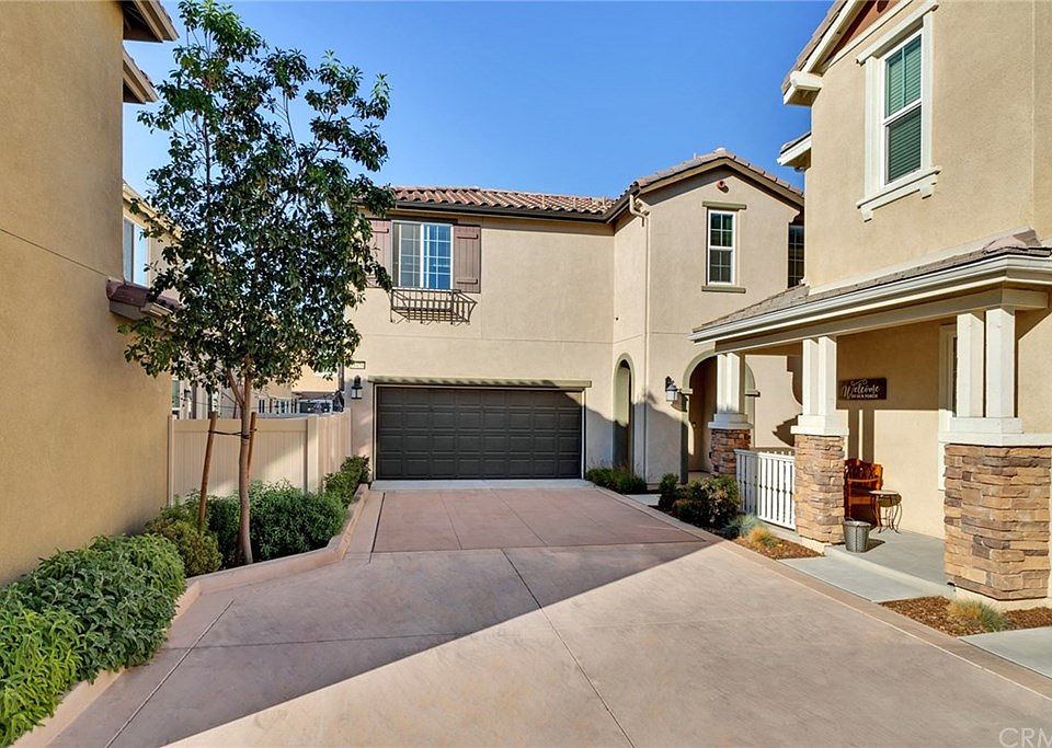 1st image of 28456 Wild Rose Ln