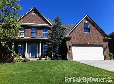 2nd image of 1005 Park Place Dr