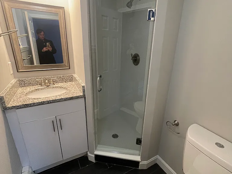 519 Washington St #9 — Photo 7