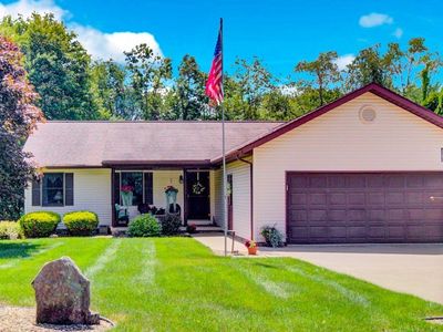 27 Navajo Trl, Malvern, OH, 44644