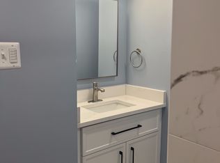 3106 Collard St #2, Alexandria, VA 22306