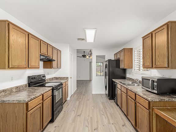 4th image of 41378 W Pryor Ln