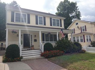 76 Garnet Rd, West Roxbury, MA 02132