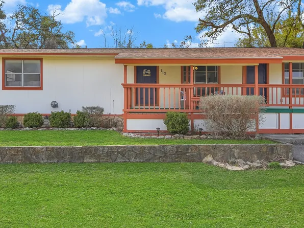 113 Creekview Dr, Canyon Lake, TX 78133