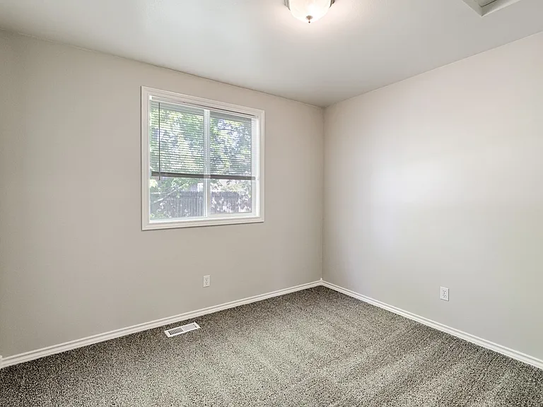 2173 S Petra Ave — Photo 17